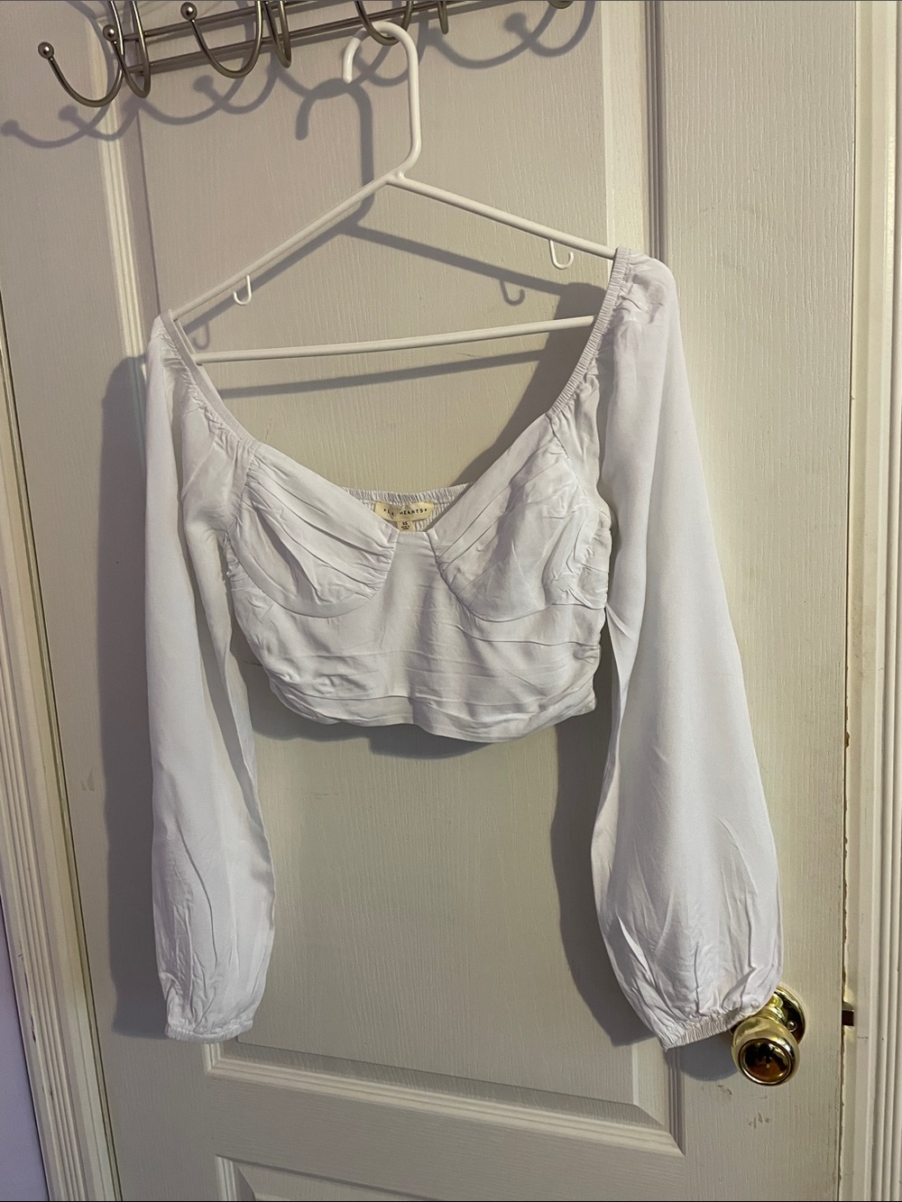 L.A. Hearts White Long-Sleeve Cropped Sweetheart Top